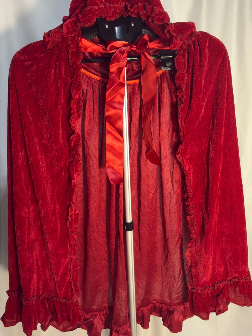 Red Velvet Hooded Cape Costume Cloak with Ruffle Trim & Ribbon Tie